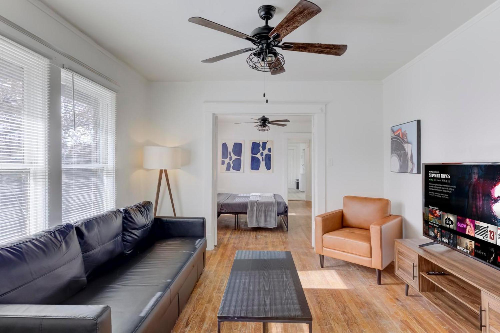 Charming Cooper-Young Flat In The Heart Of Memphis Exterior photo